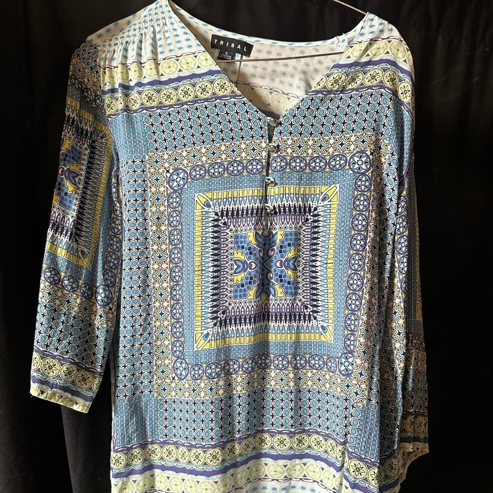 Prisa Women's Blue Patterned Top